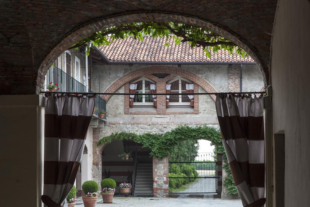 Agriturismo Il Torrione Pinerolo Buitenkant foto