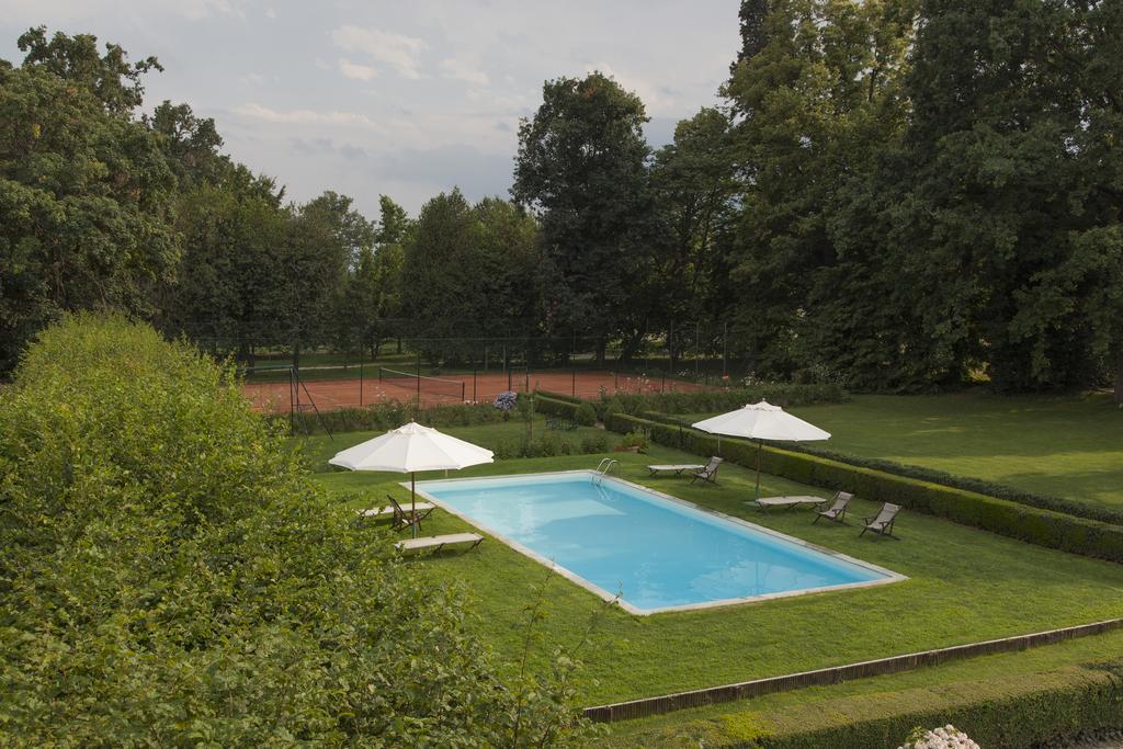 Agriturismo Il Torrione Pinerolo Buitenkant foto