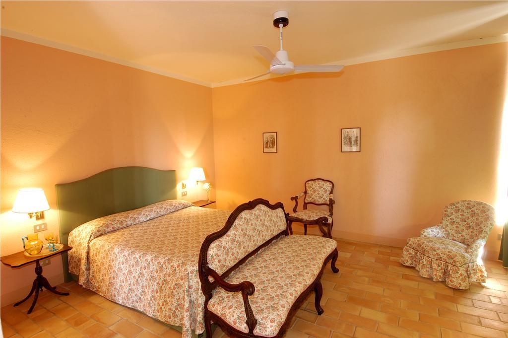 Agriturismo Il Torrione Hotel Pinerolo Kamer foto