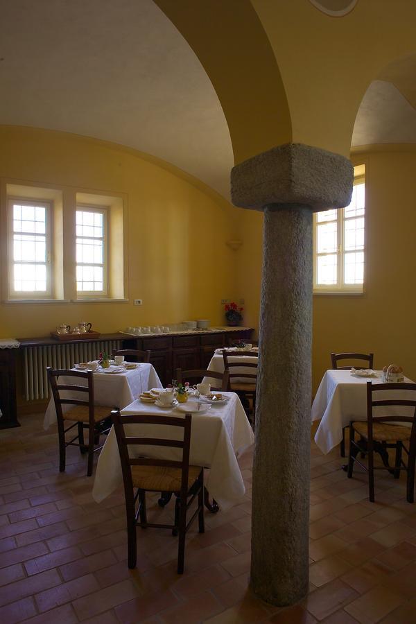 Agriturismo Il Torrione Pinerolo Buitenkant foto