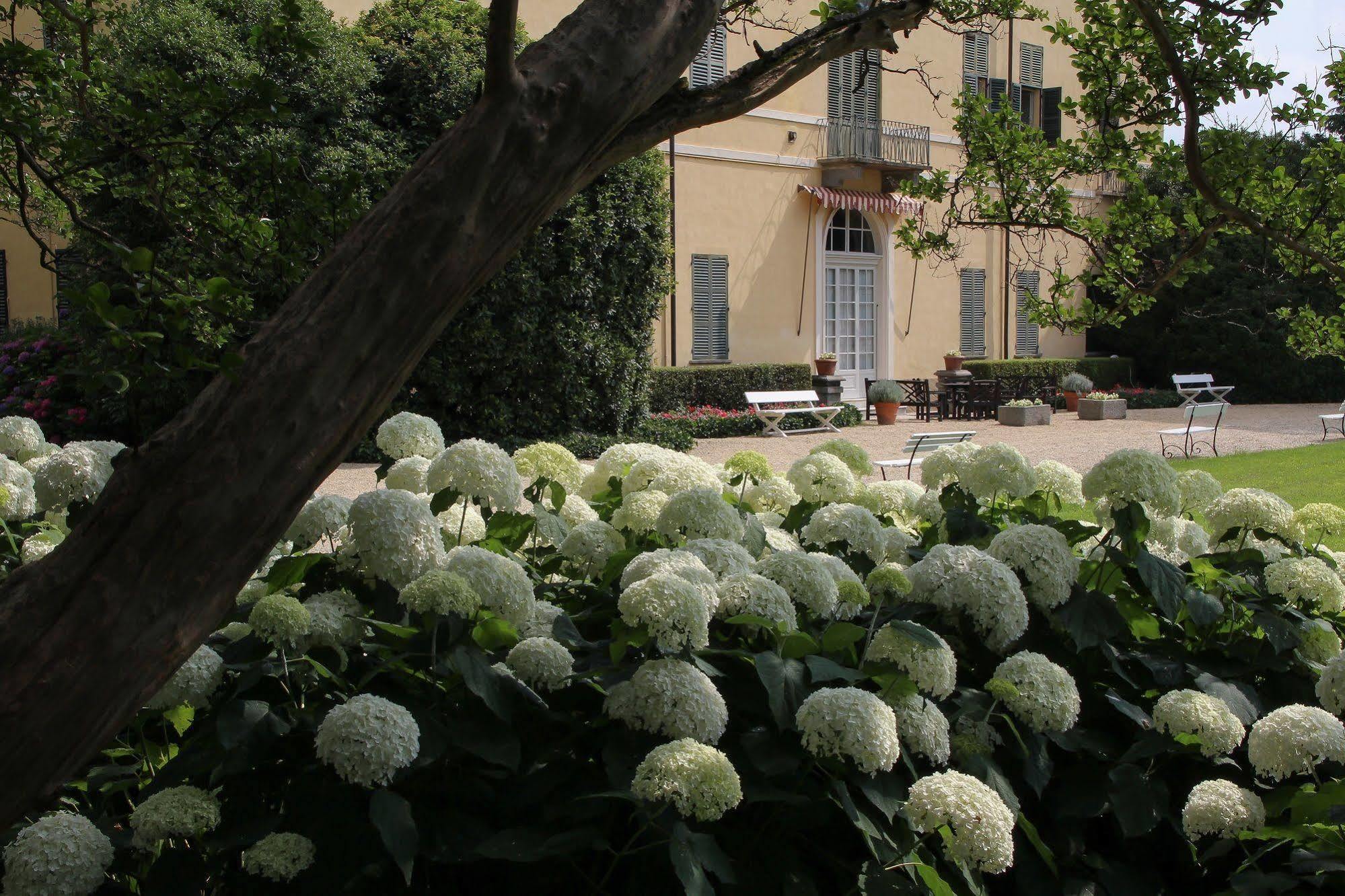 Agriturismo Il Torrione Pinerolo Buitenkant foto
