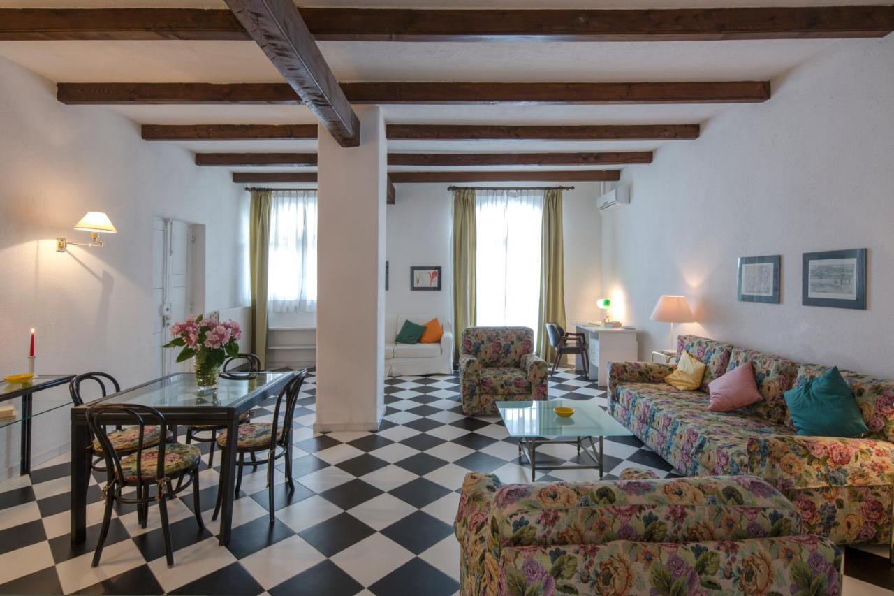Agriturismo Il Torrione Pinerolo Buitenkant foto